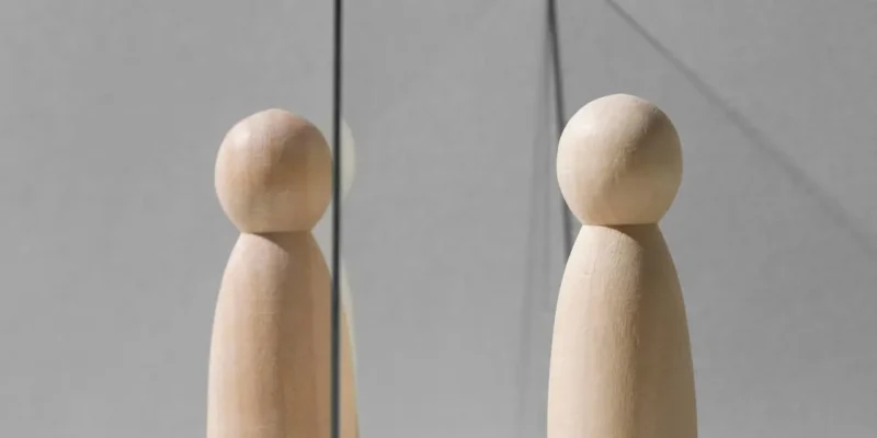 5 filmów dokumentalnych o minimalizmie, które zmieniają podejście do rzeczy