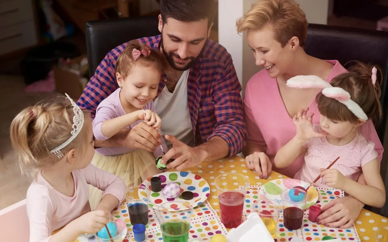 5 sposobów na kreatywne spędzanie deszczowego weekendu z rodziną
